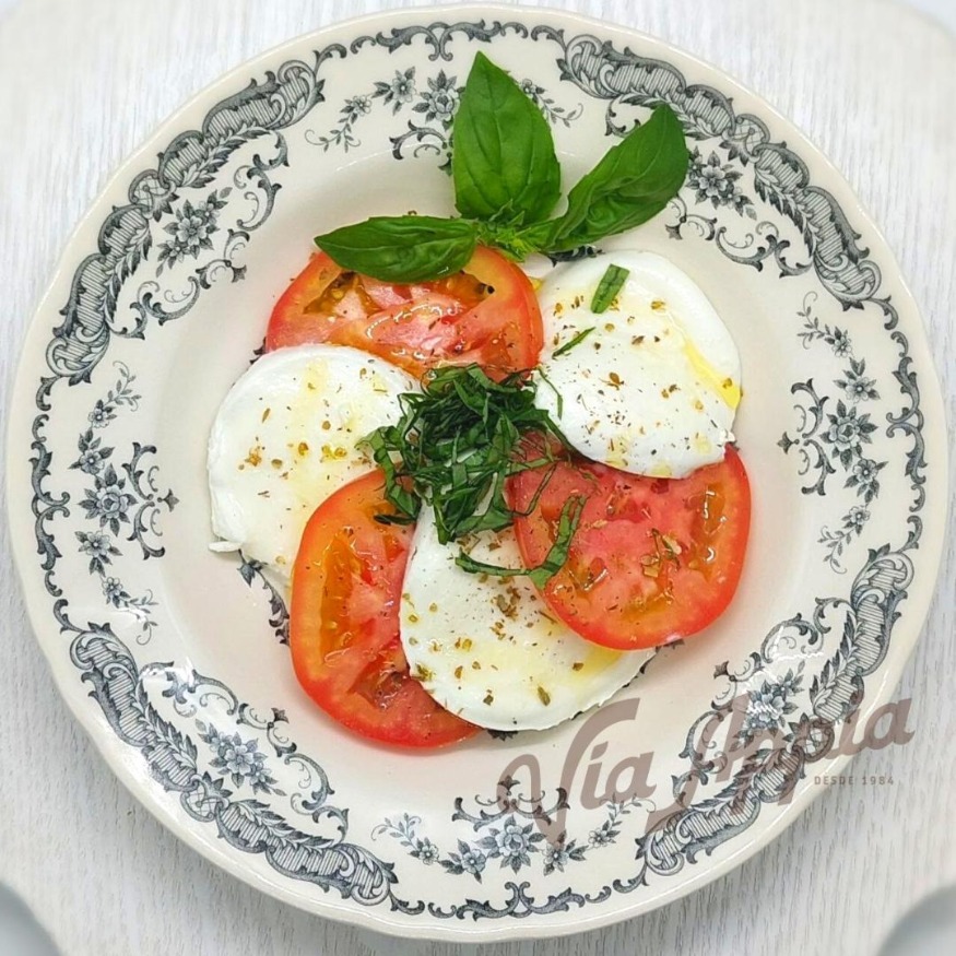 ENSALADA CAPRESE CON MOZZARELLA DE BÚFALA