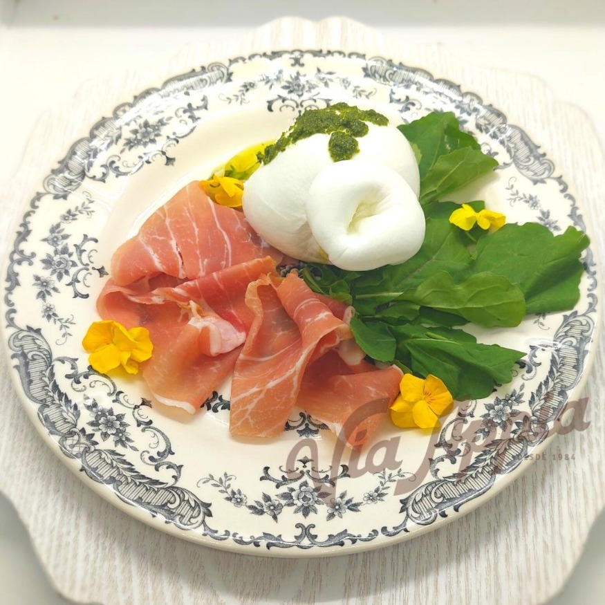 BURRATA GRANDE DE JAMÓN SERRANO - Via Appia