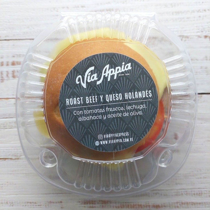 SÁNDWICH MIGNON DE  ROAST BEEF Y QUESO HOLANDÉS