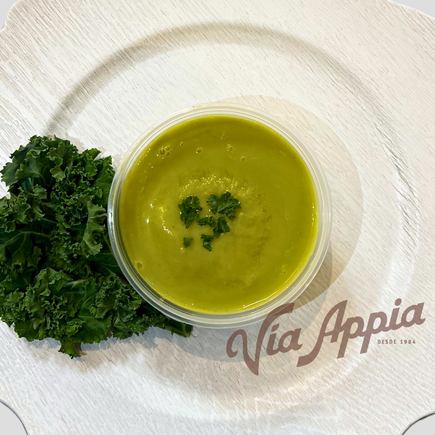 CREMA DE COLIFLOR CON KALE 1 RACIÓN
