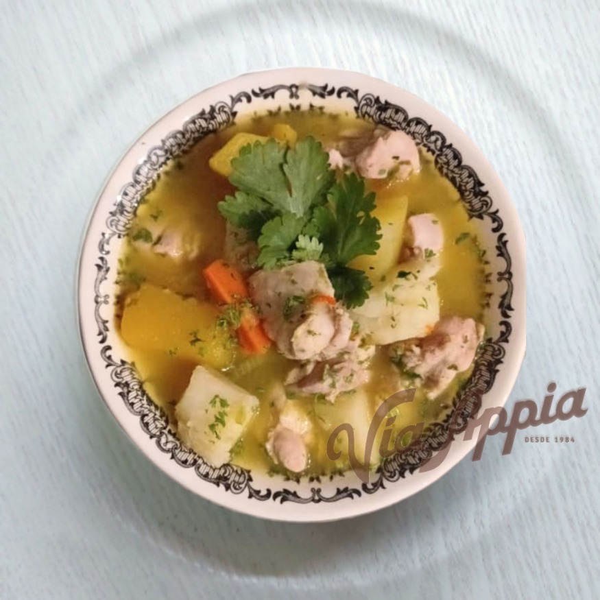 SOPA DE POLLO 1 RACIÓN