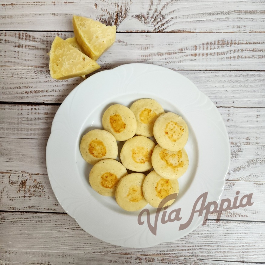 AREPITAS CON PECORINO